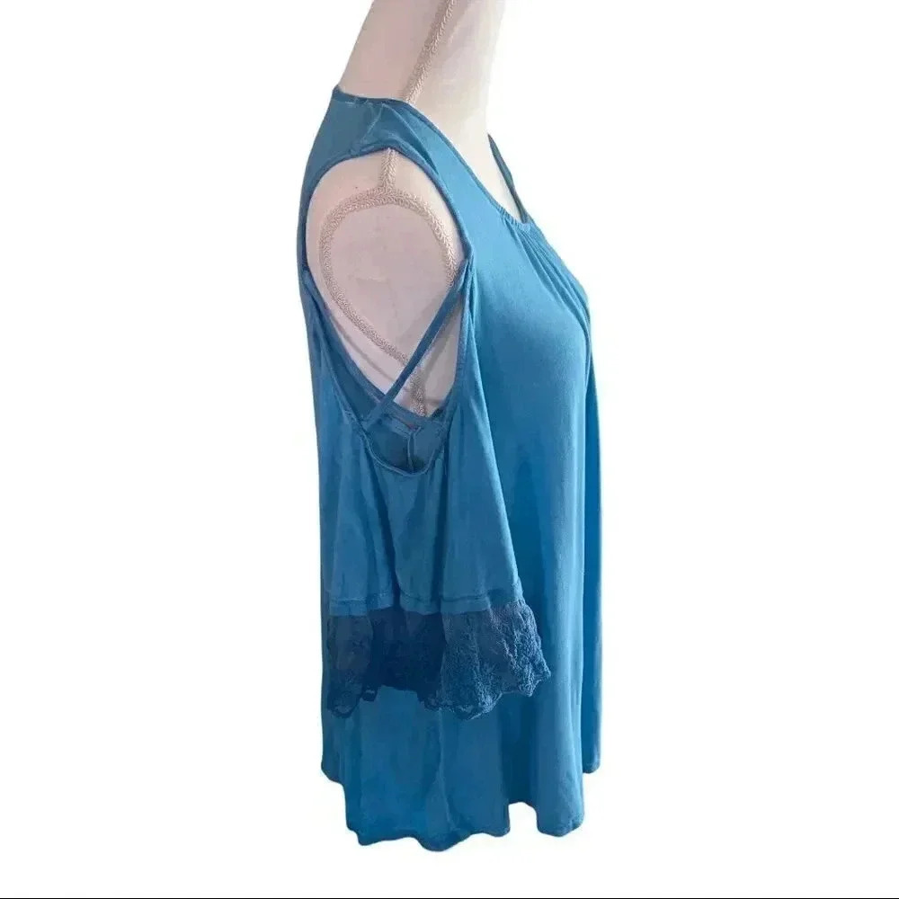 Umgee size L cold shoulder super soft gorgeous top EUC - Picture 2 of 9